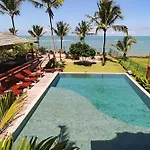 Santa Aldeia Hotel