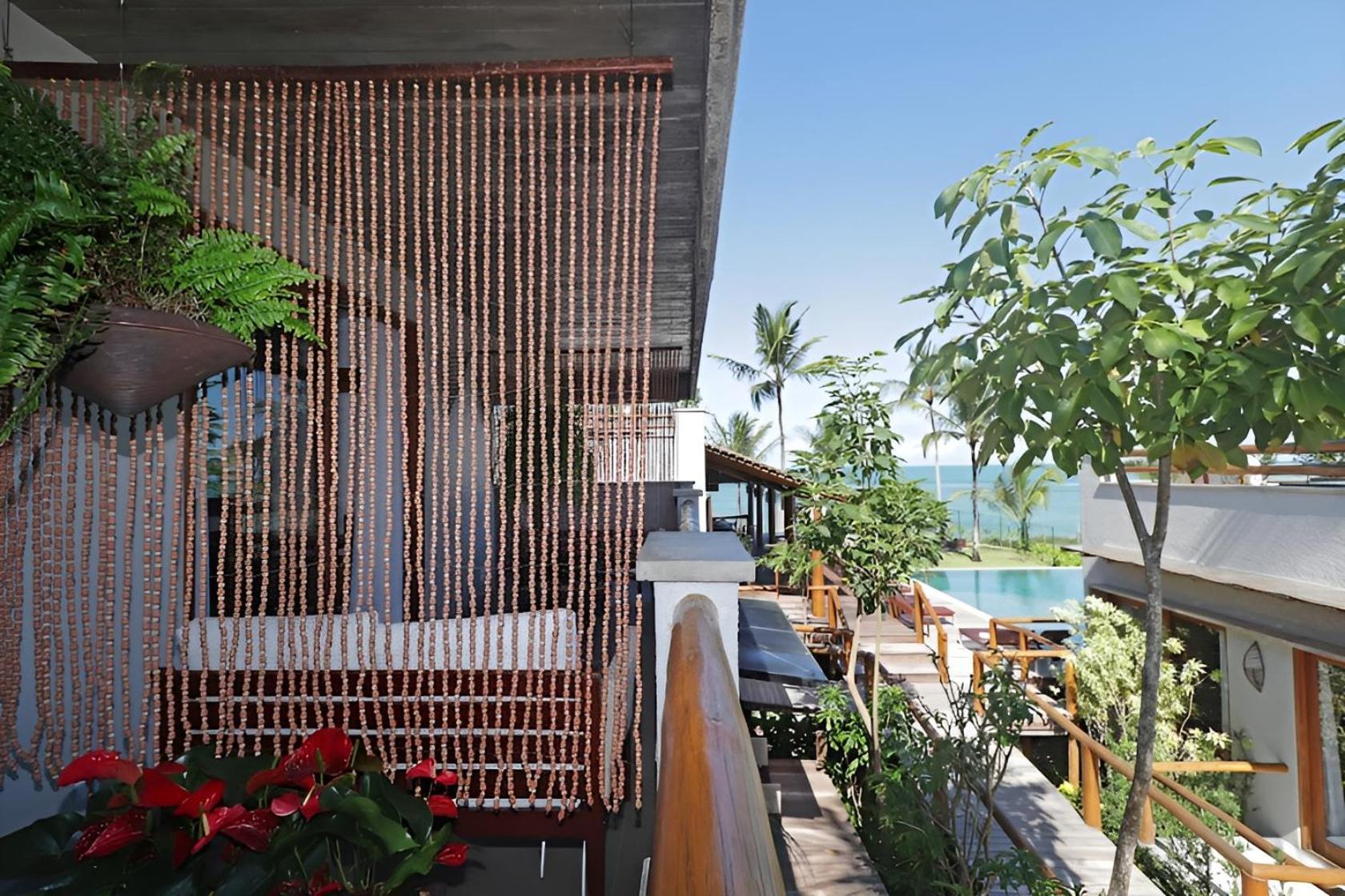 Santa Aldeia Hotel *